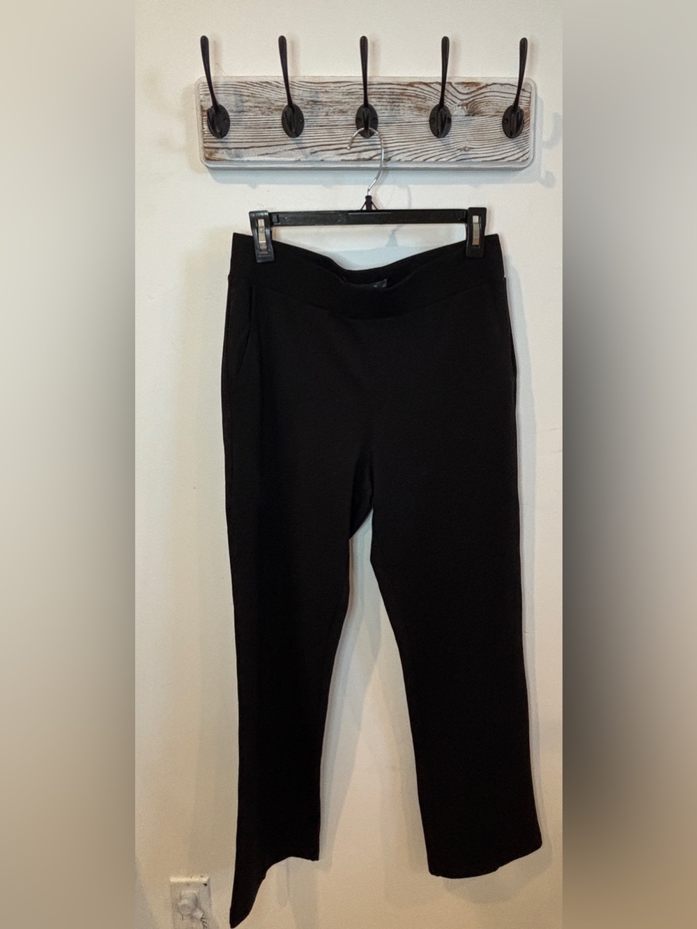 Matty M Black Stretch Ponte Pants. Size M